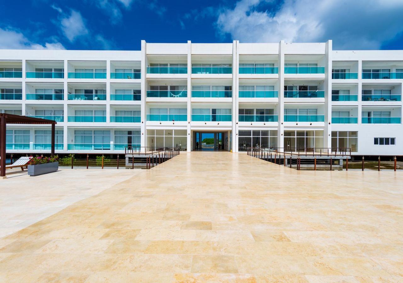 Marina Puerto Velero Hotel Tubara Exterior photo